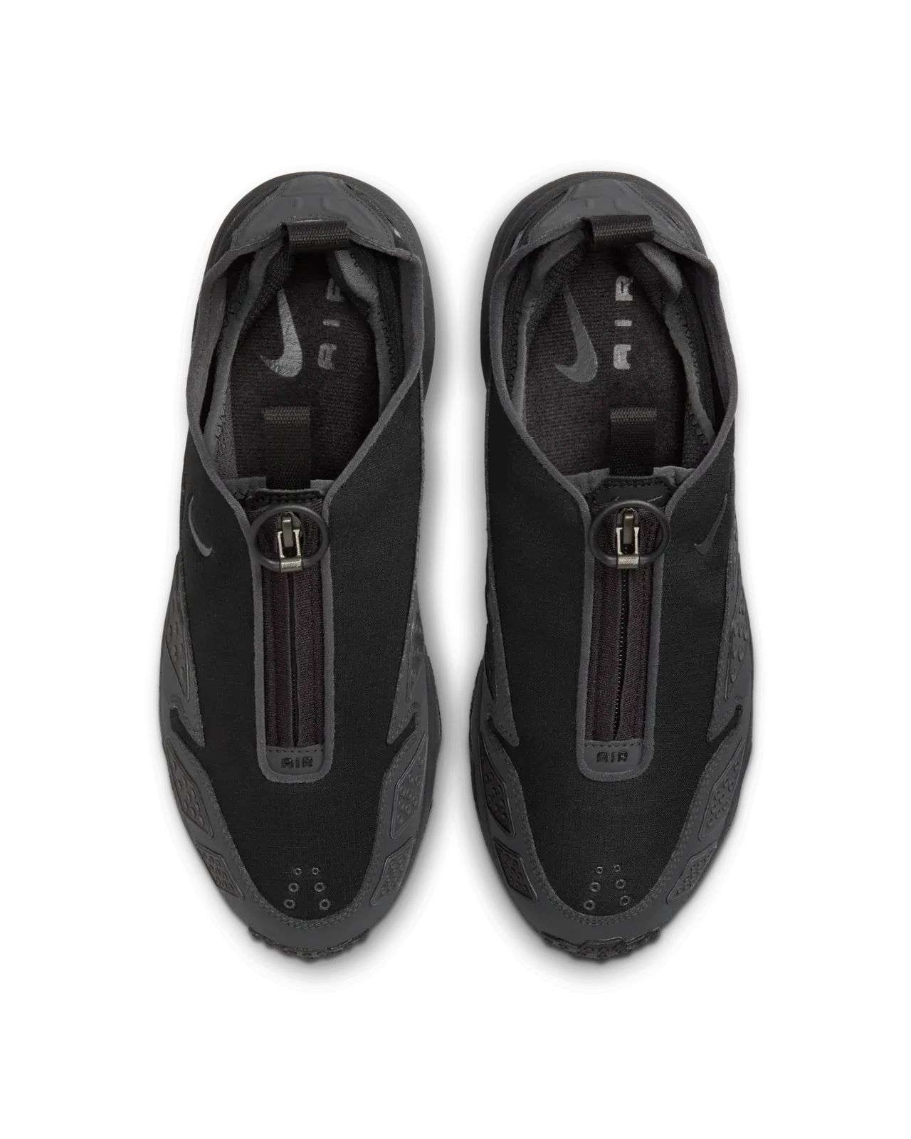 Balanced feel Nike Air Max SNDR GORE-TEX Black and Dark Smoke Grey