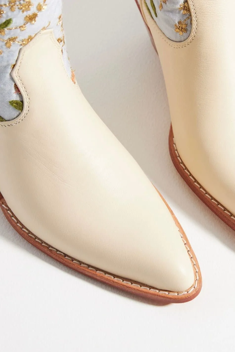 IVORY EMBROIDERED FLOWER WESTERN BOOTS X ANTHROPOLOGIE