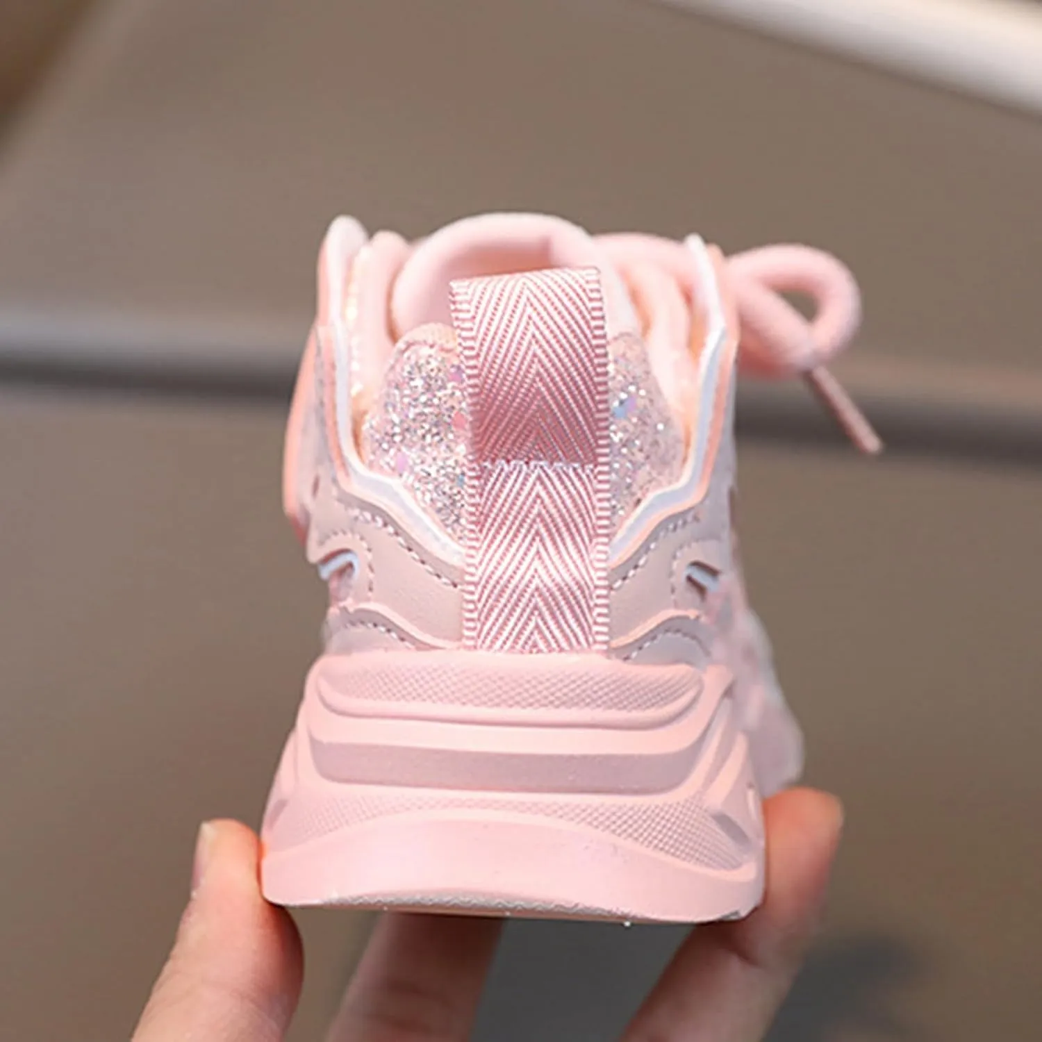 Kids Girls Tennis Shoes Lightweight Breathable Running Athletic Sneakers Comfortable Casual Walking Sports Shoes