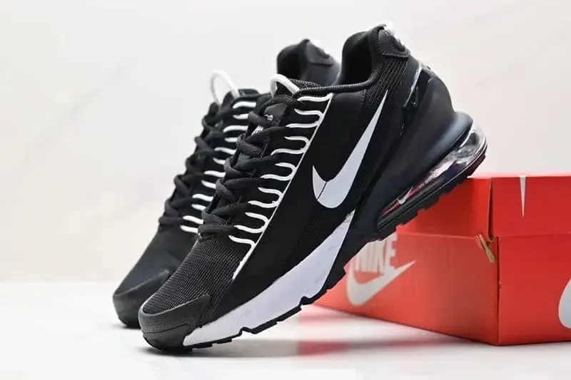 NIKE AIR MAX PULSE ROAM "Black/White" Easy Support Slip Guard