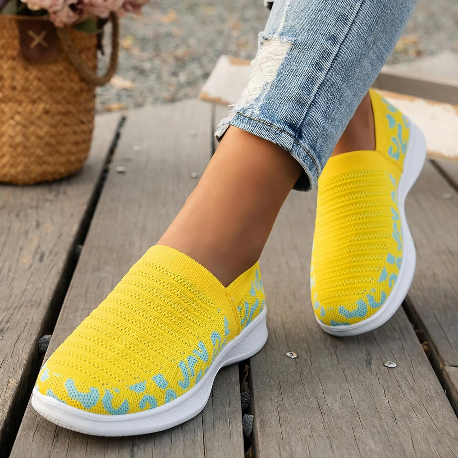 Ladies Fashion Leopard Print Color Block Breathable Mesh Knitted Flat Bottomed Casual Sports Shoes Sneaker Women Shoes