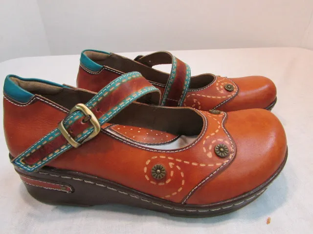 L'Artiste by Spring Step Sugarcane Mary Jane Clogs