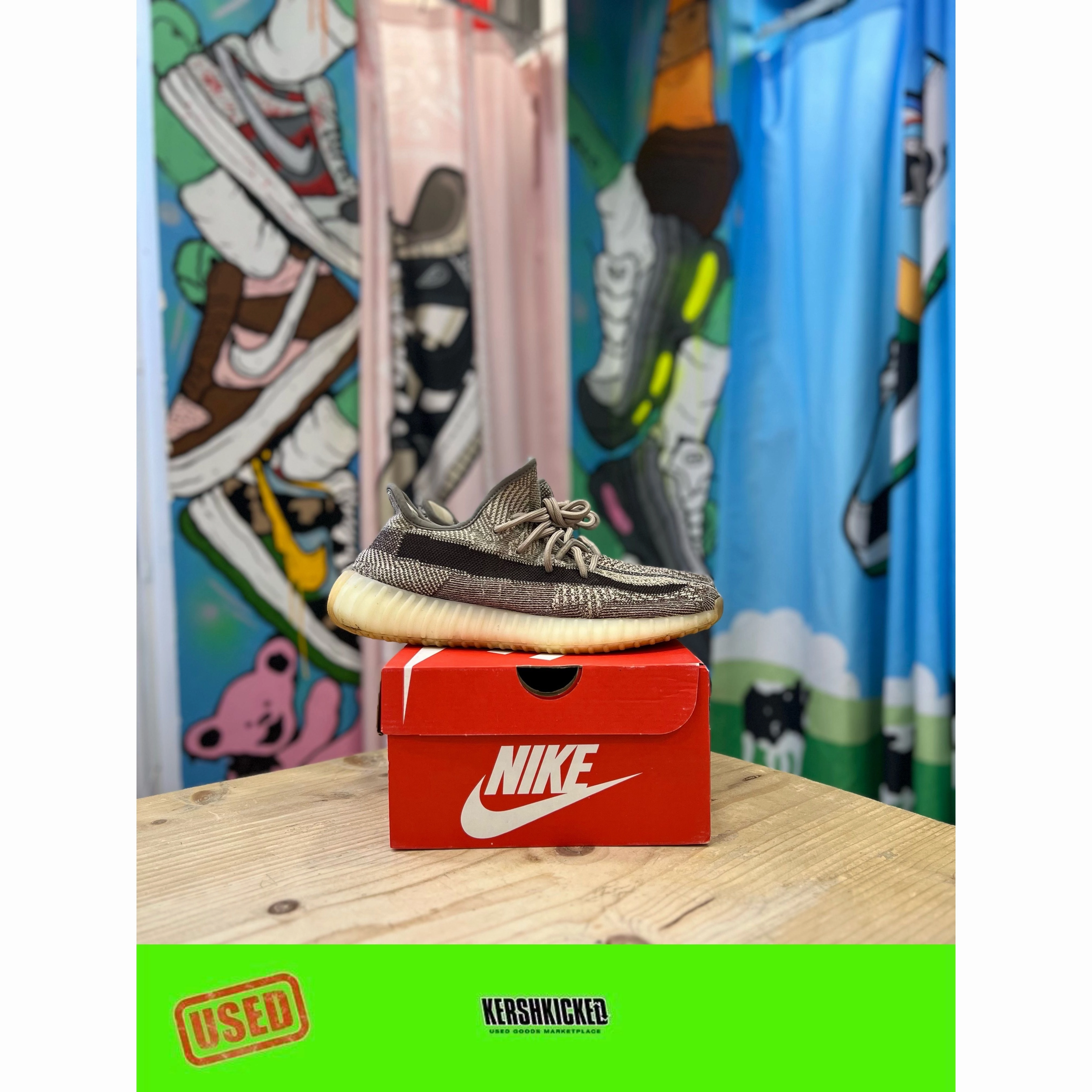 Yeezy 350 Zyon UK 8.5 Stylish Edge