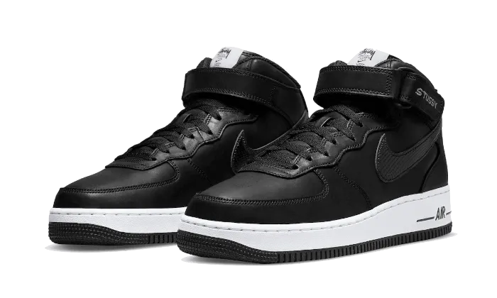 sandy shoes Air Force 1 Mid Stussy All Black