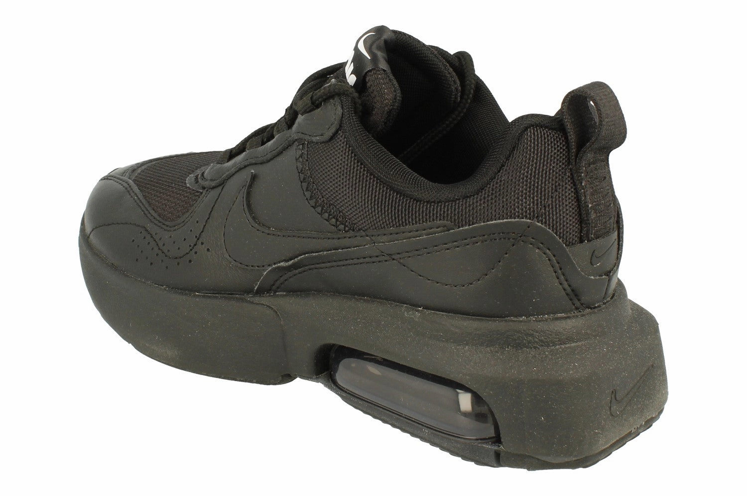 running with a hydration pack Nike Womens Air Max Verona Cu7904 002