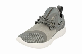 Solo sports antibacterial shoes Nike Womens Lunarcharge Essential 923620 002