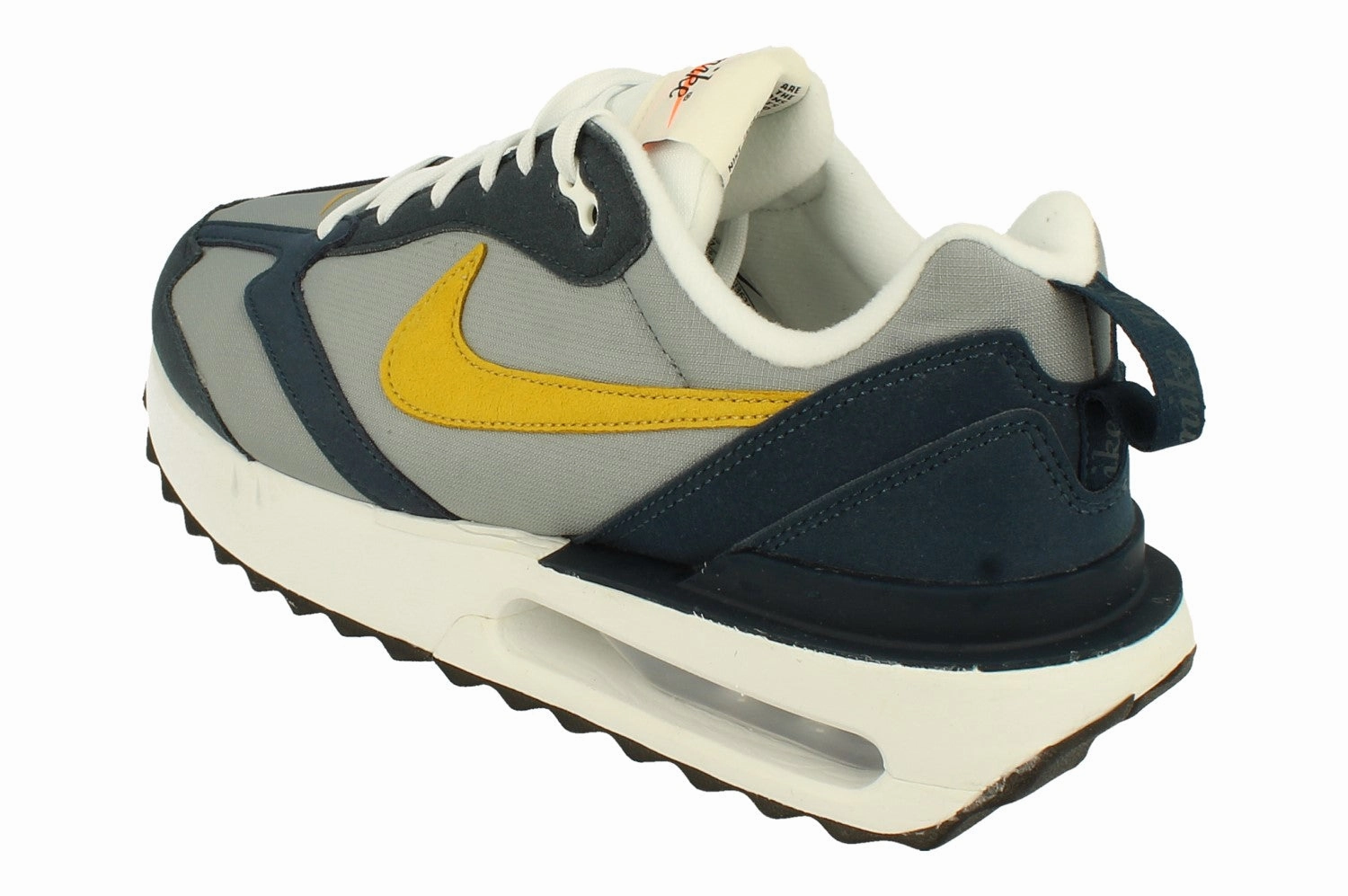 Nike Air Max Dawn Mens Dj3624 003 Elevated durability Soft Material