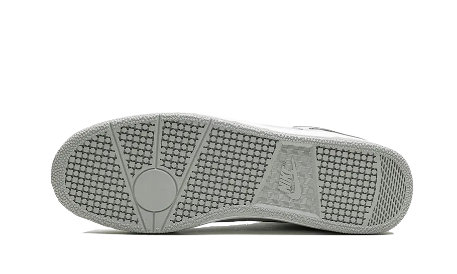 Toe box space Nike Mac Attack QS SP Travis Scott