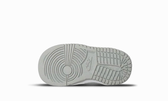 Nike Dunk Low Two-Toned Grey Bb (TD) Weekend Walker City Walk