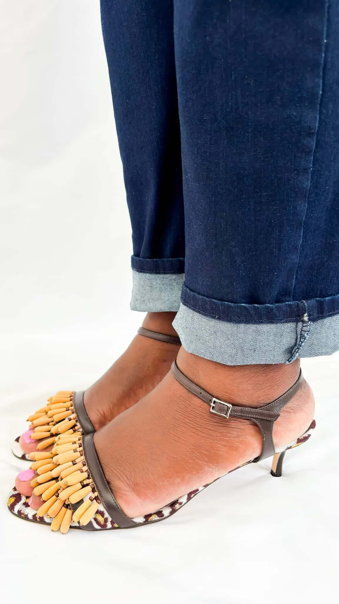 Manolo Blahnik Kitten Heel Sandals - Rimov 50