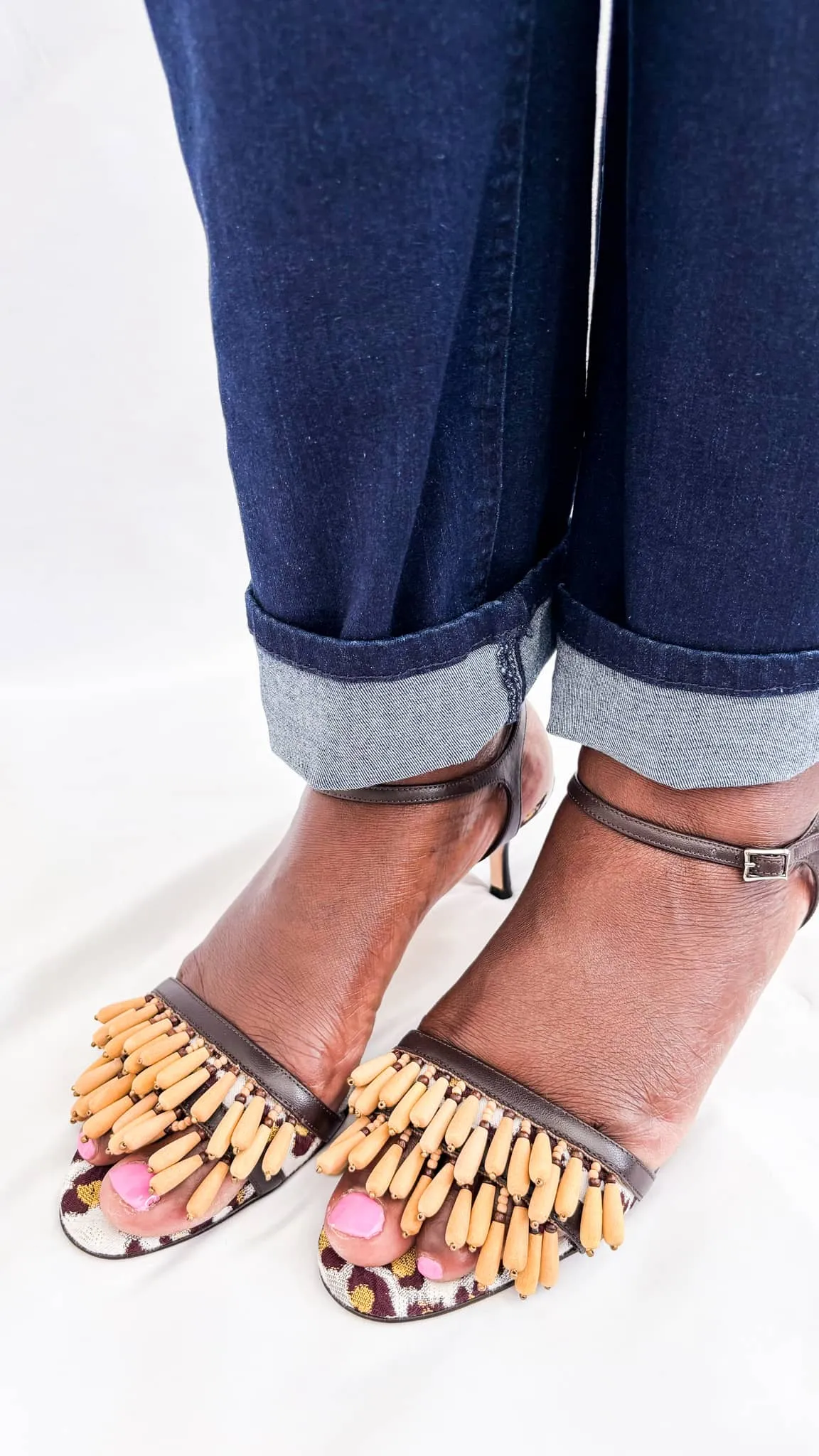 Manolo Blahnik Kitten Heel Sandals - Rimov 50