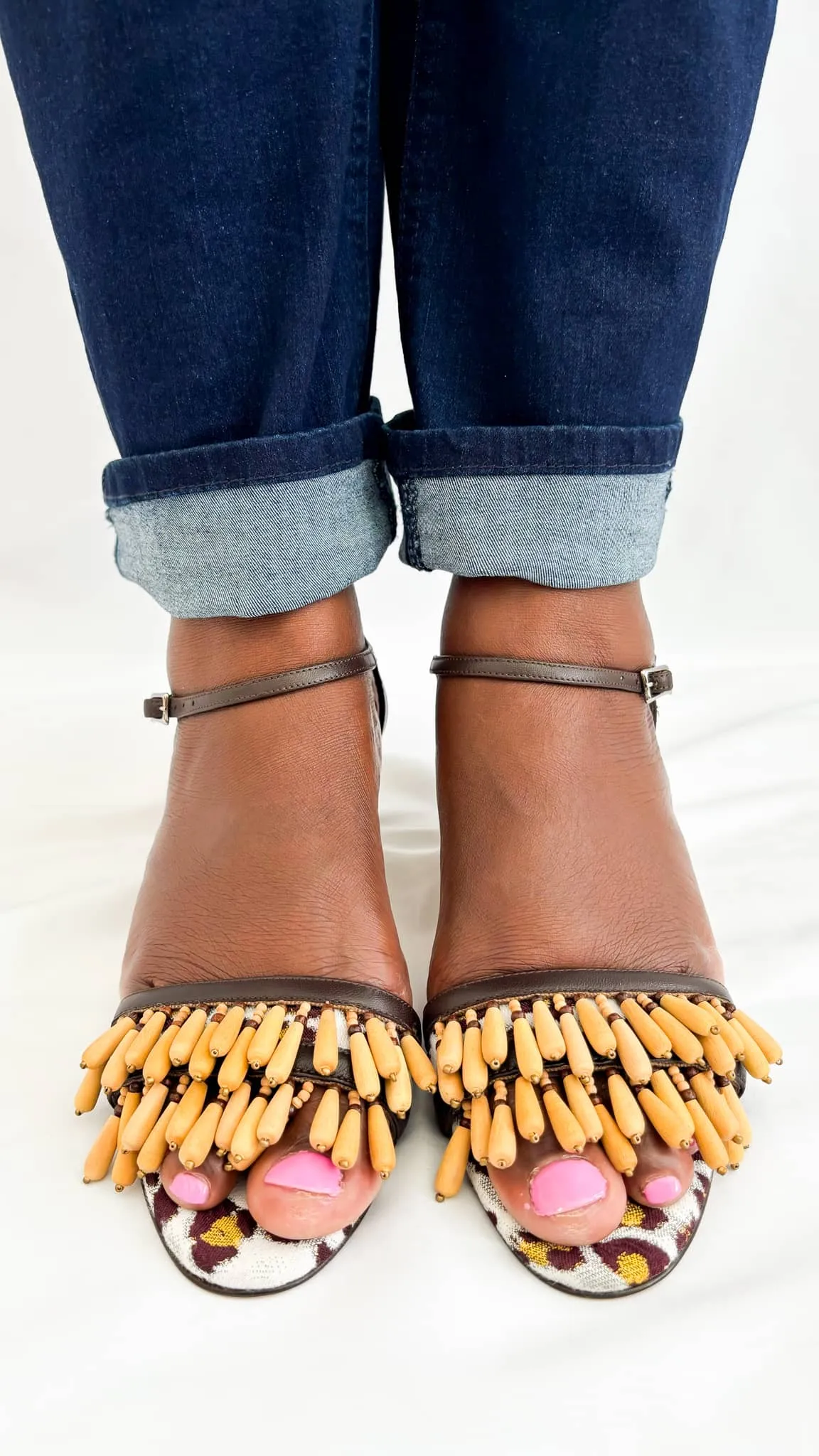 Manolo Blahnik Kitten Heel Sandals - Rimov 50