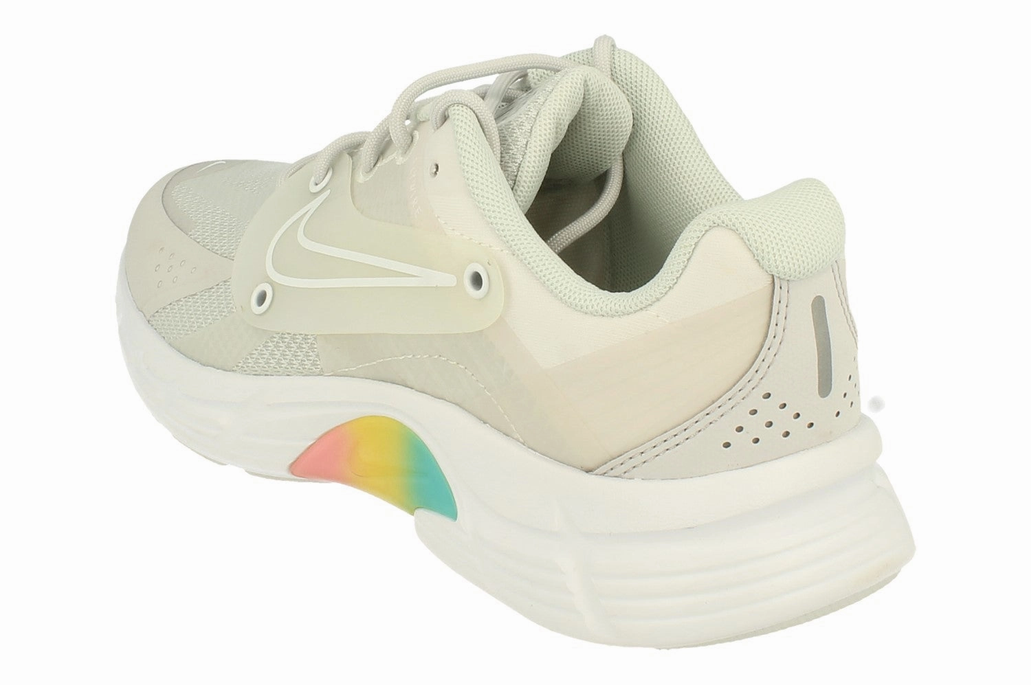 Vans Old Skool Breathable Shorts Nike Womens Alphina 5000 CK4330 101