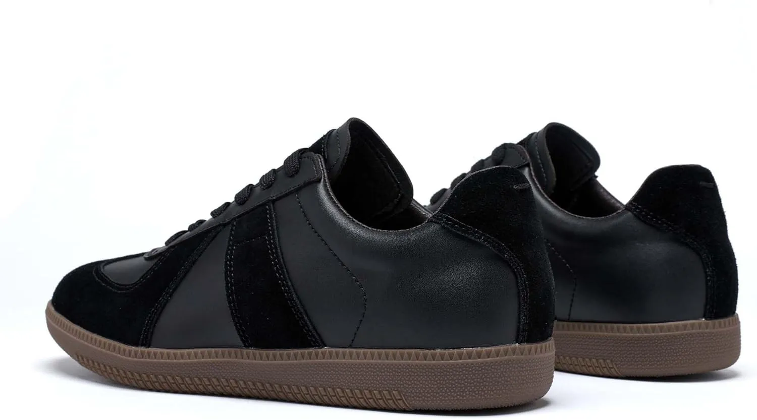 Men's And Women's Fashionable Lace Up Casual Sports Shoes Comfortable And Breathable Skateboarding Shoes Wear-Resistant And Anti Slip Travel Shoes Lightweight And Practical Tennis Sports Shoes