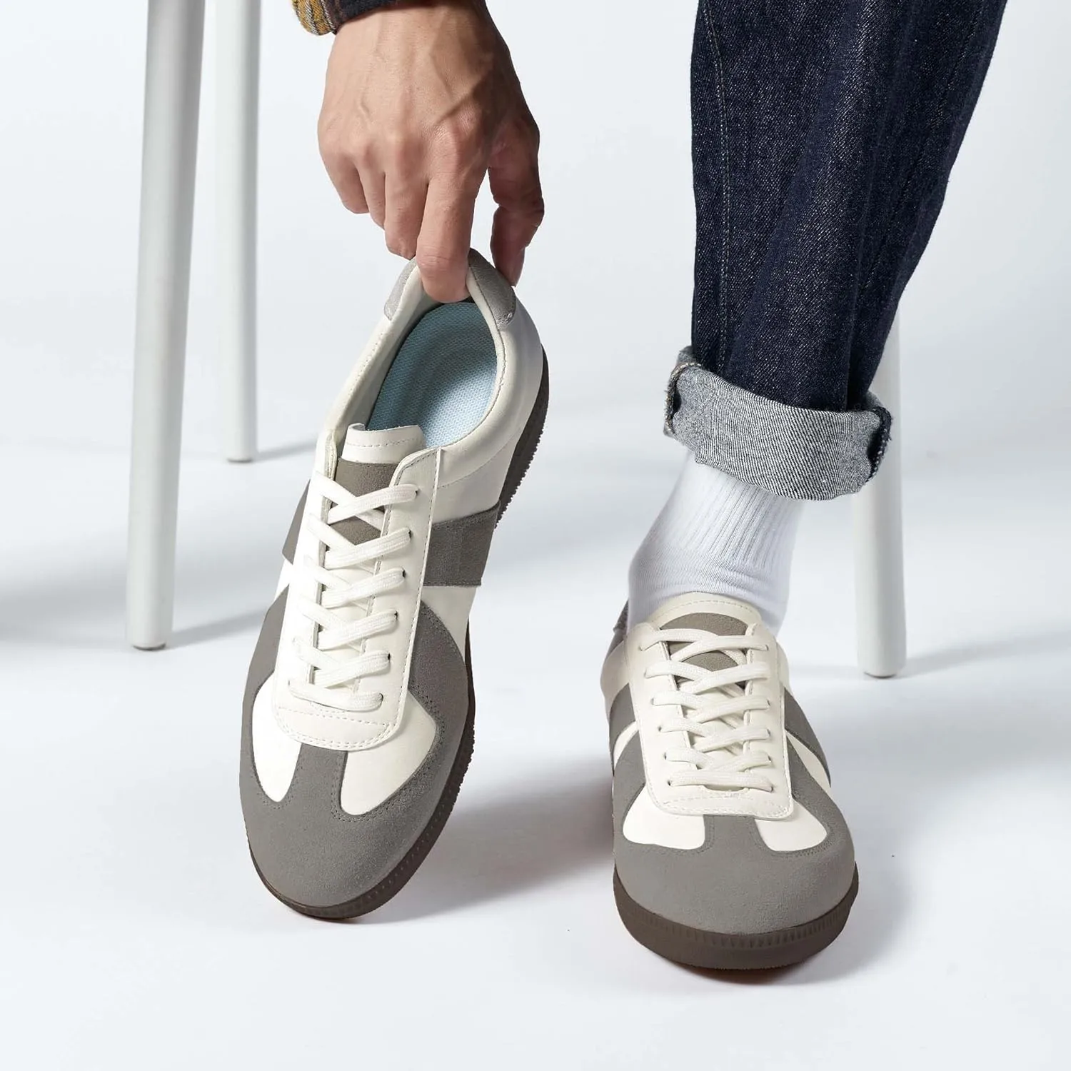 Men's And Women's Fashionable Lace Up Casual Sports Shoes Comfortable And Breathable Skateboarding Shoes Wear-Resistant And Anti Slip Travel Shoes Lightweight And Practical Tennis Sports Shoes