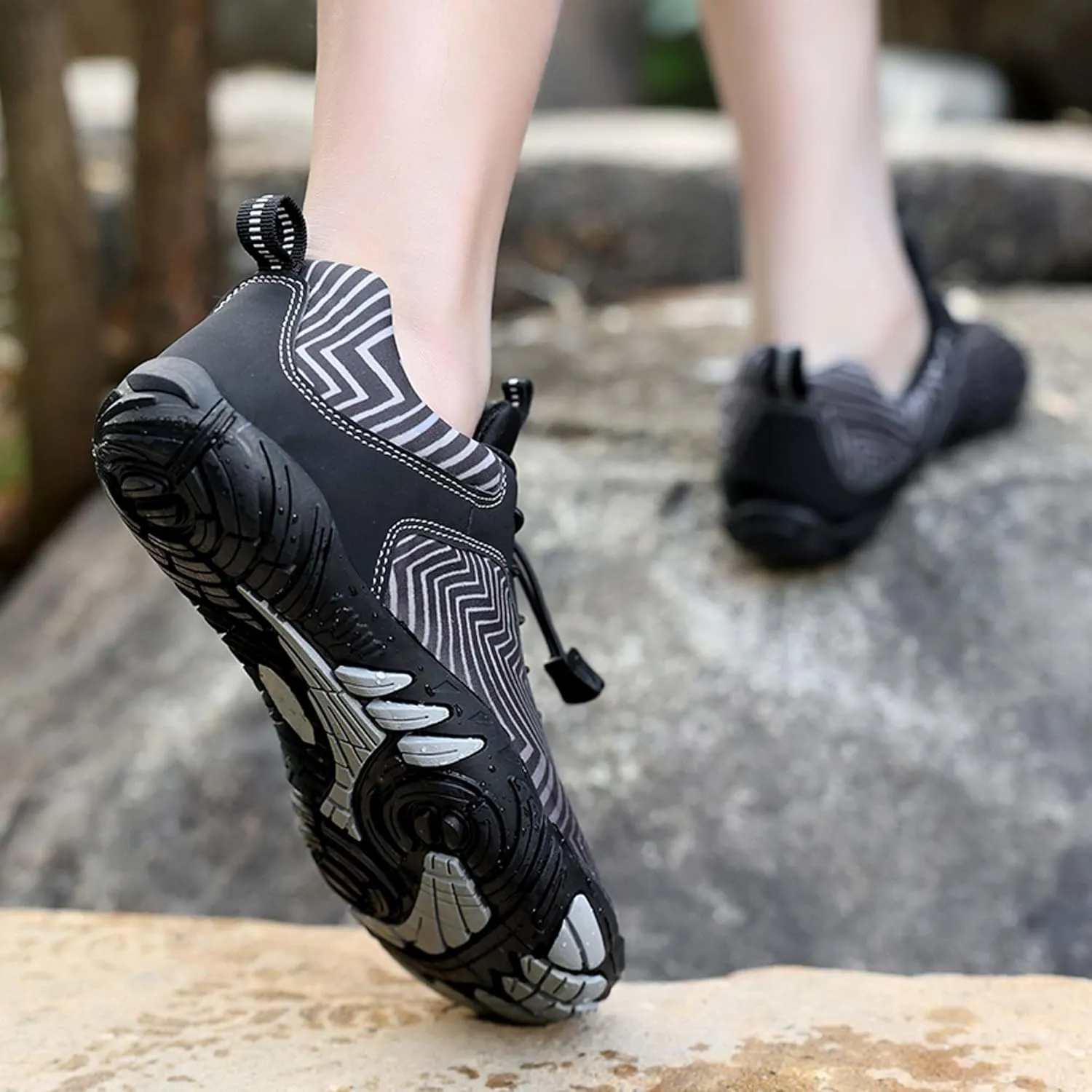 Men's Women's Outdoor Water Sports Shoes Men's Quick Dry Beach Shoes Walking, Fishing, Climbing, Sailing, Hiking, Functional Training Shoes Breathable, Amphibious Sports Shoes