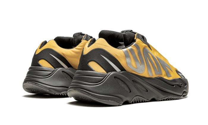 Yeezy 700 MNVN Honey Flux Comfortable Padding Hybrid Look