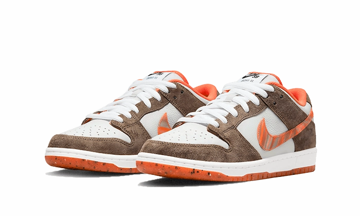 Simple Wear Nike SB Dunk Low Crushed D.C.
