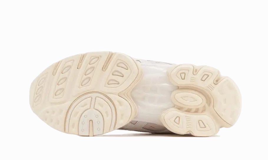 evening running footwear Gel-Nimbus 9 ENNOY White