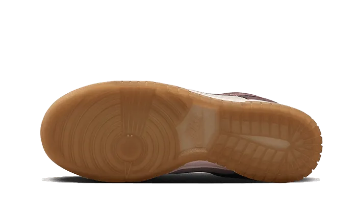 Dunk Low Plum Eclipse Stability running