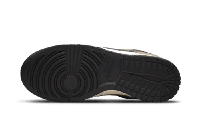 Dunk Low Dark Driftwood breathable mesh shoe aspect