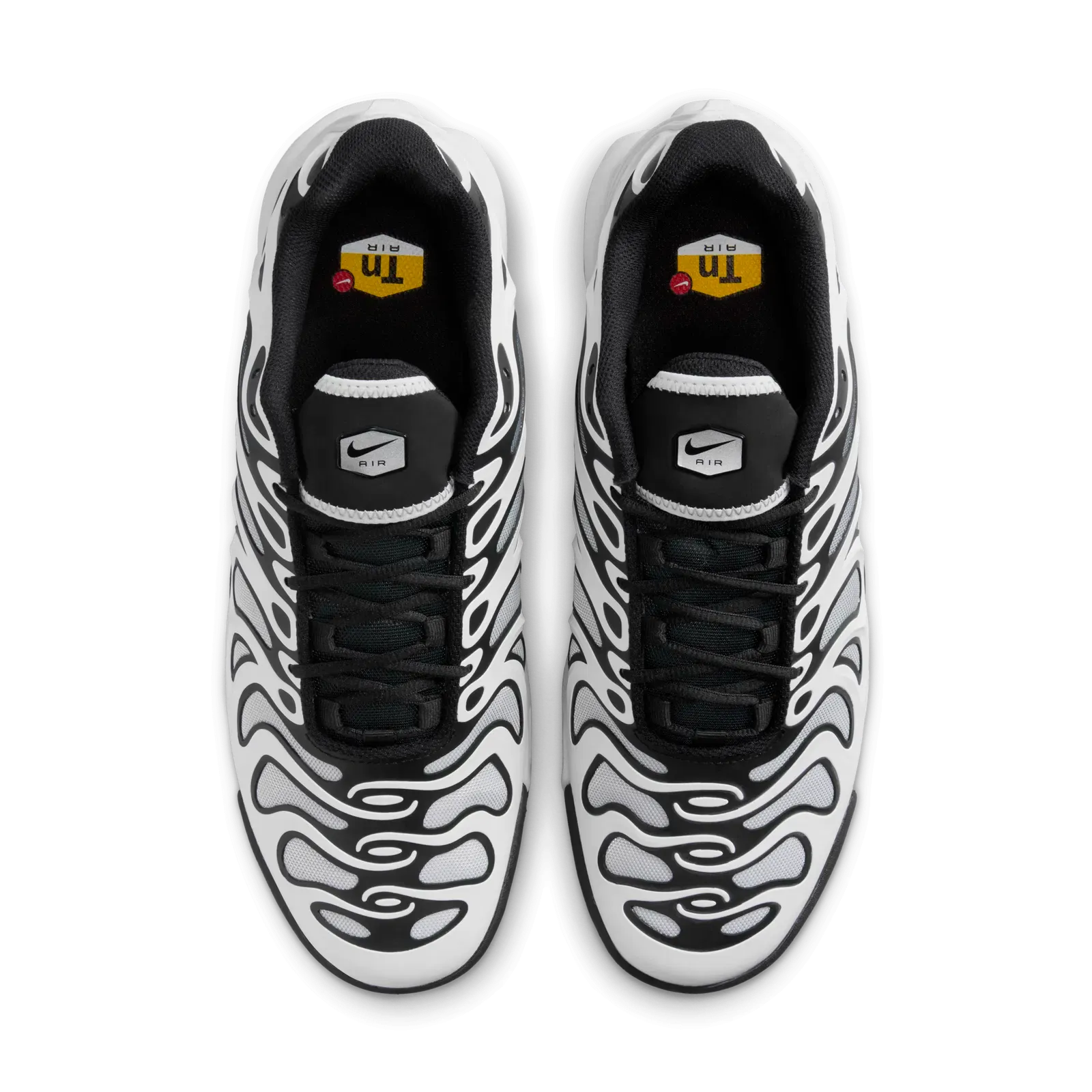 Responsive ride Nike Air Max Plus Drift "White/Black"
