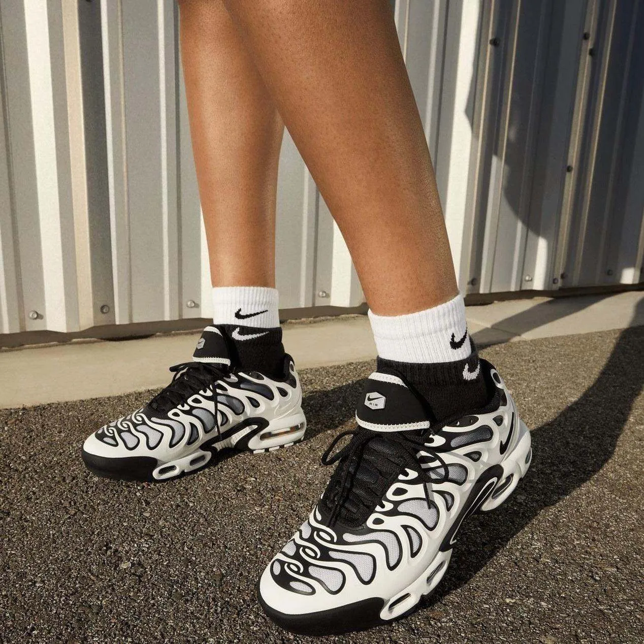 Neutral Cushioning Profile Nike Air Max Plus Drift "White/Black"