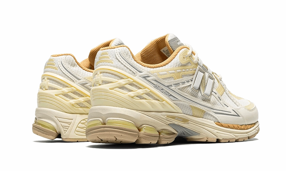 1906U Lunar New Year Cream Gym