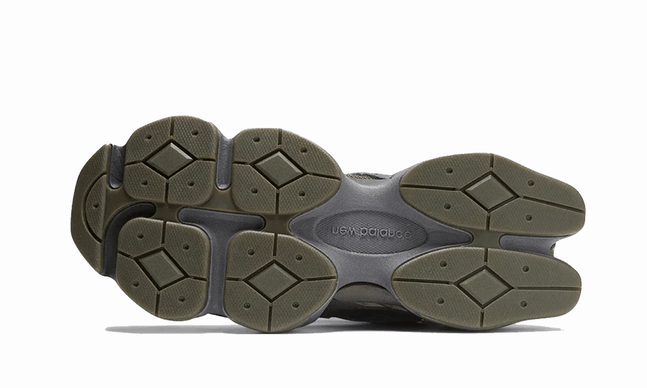 9060 Blacktop Dark Moss Balance Tech Comfort Upper Design