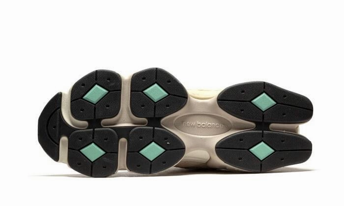 9060 Sea Salt Comfortable Arch Stylish Details