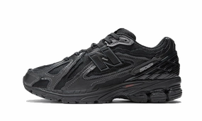 Rubber Traction New Balance 1906D Protection Pack Black Leather