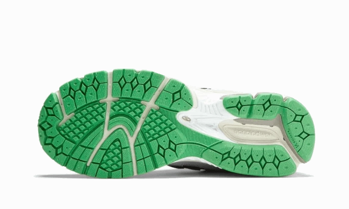 Iconic Style Flexible Fit New Balance 2002R GANNI Rain Cloud