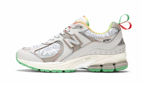 New Balance 2002R GANNI Rain Cloud Fast Wear Rubber Traction Grip