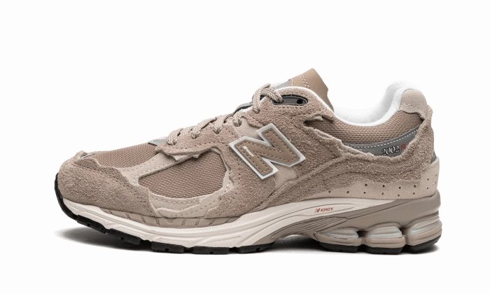 New Balance 2002R Protection Pack Beige Dynamic Arch Support Cloud Feel
