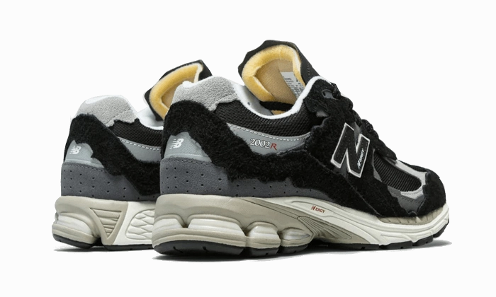 New Balance 2002R Protection Pack Black Ultra-soft breathability