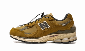 New Balance 2002R Protection Pack High Desert Support System Casual Fit