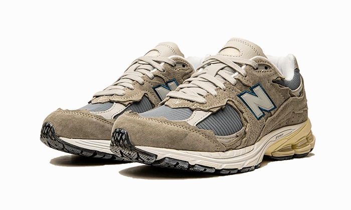 Lightweight Feel New Balance 2002R Protection Pack Mirage Grey