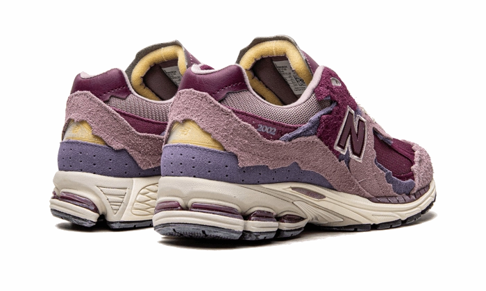 Urban Style Exercise Daily New Balance 2002R Protection Pack Pink