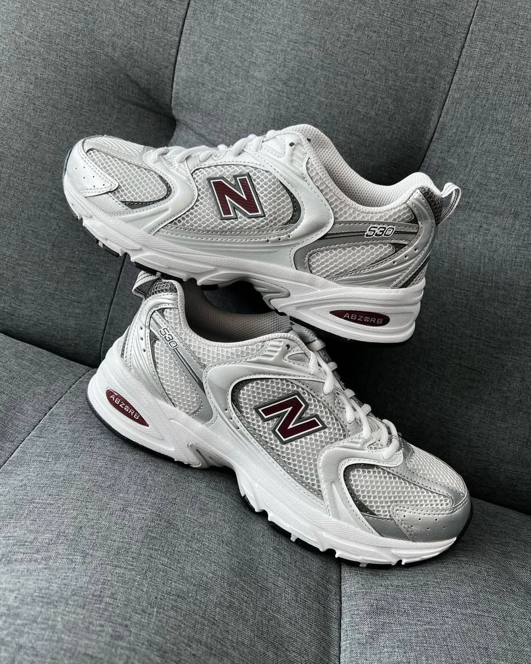 New Balance 530 Metallic Burgundy??MR530GS Bold Style