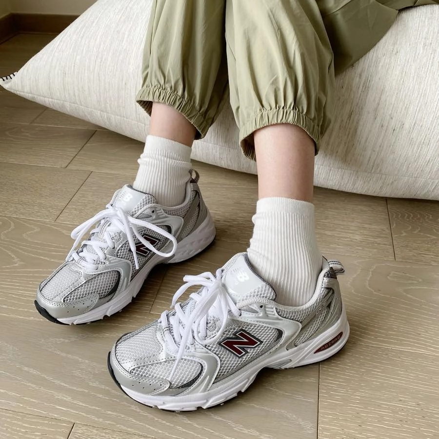 New Balance 530 Metallic Burgundy??MR530GS Minimalist Lacing