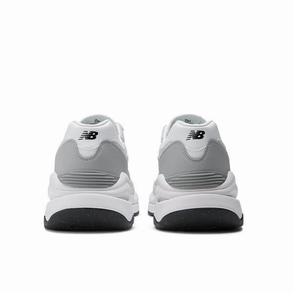 Weekend Walk Air Cushioned Heel New Balance 57/40 Mens ??Light Grey/White