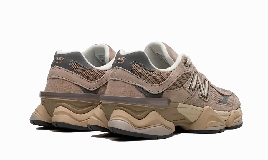 Travel Fit High Top Look New Balance 9060 Driftwood Castlerock