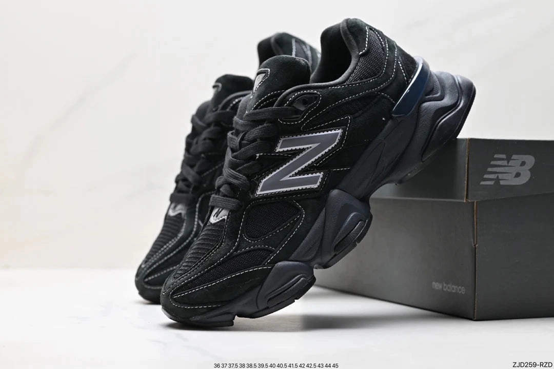 Professional Footwear New balance Black Travis
