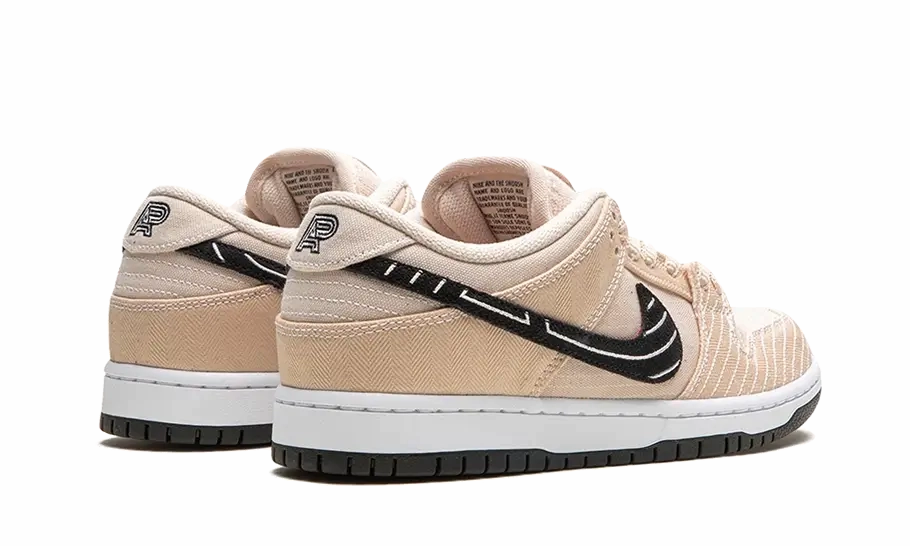 Training Ease Shift Friendly Nike SB Dunk LowAlbino & Preto