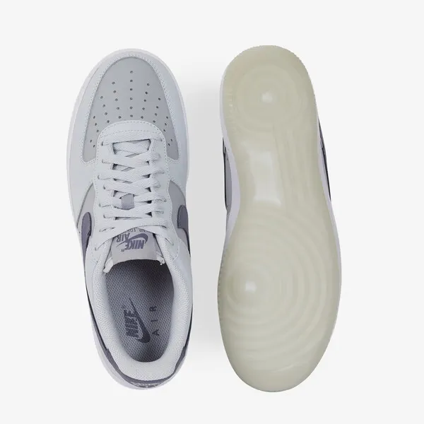 Low Top Profile Nike Air Force 1 '07 LV8