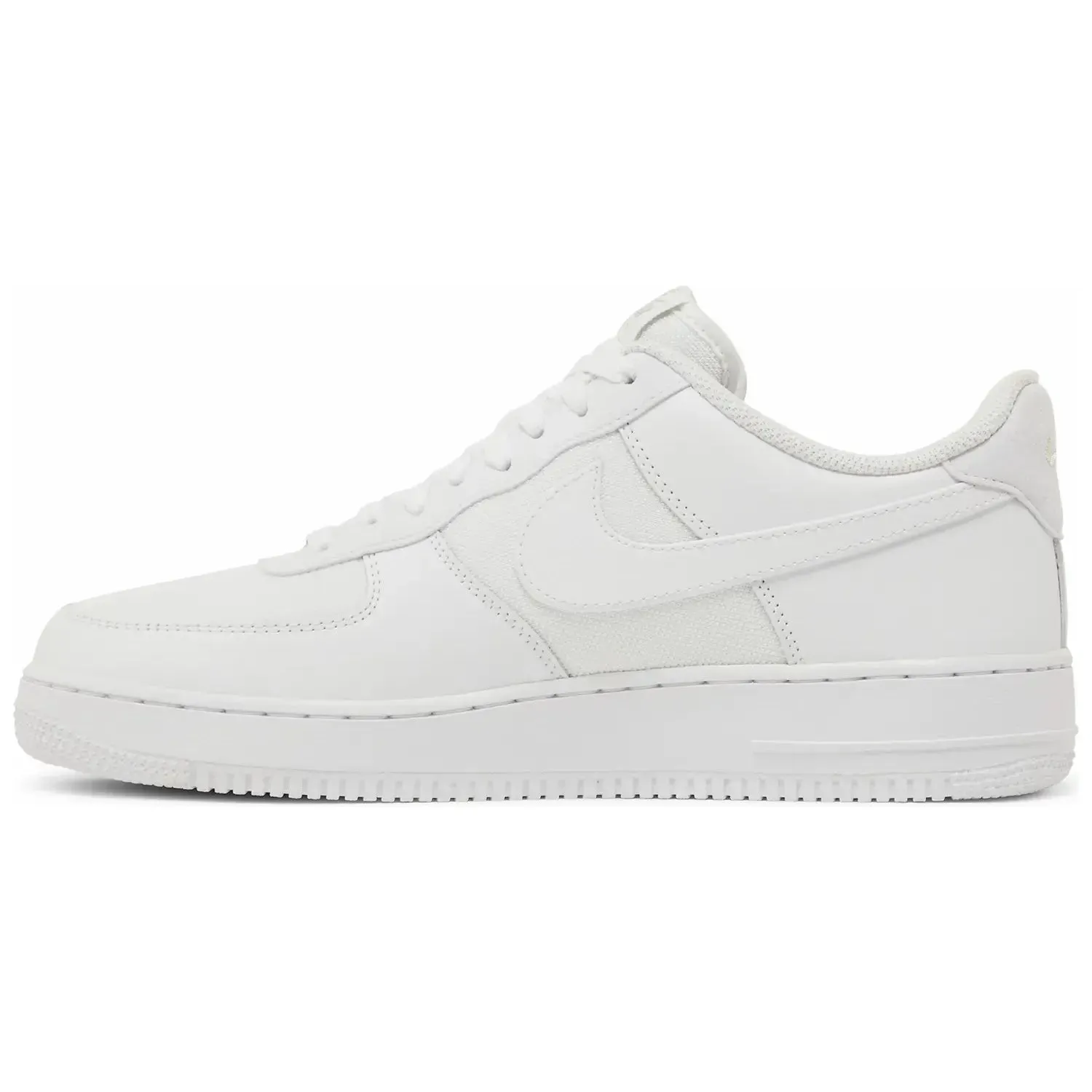 Nike Air Force 1 '07 LV8 'White Metallic Silver jungle - themed running wear