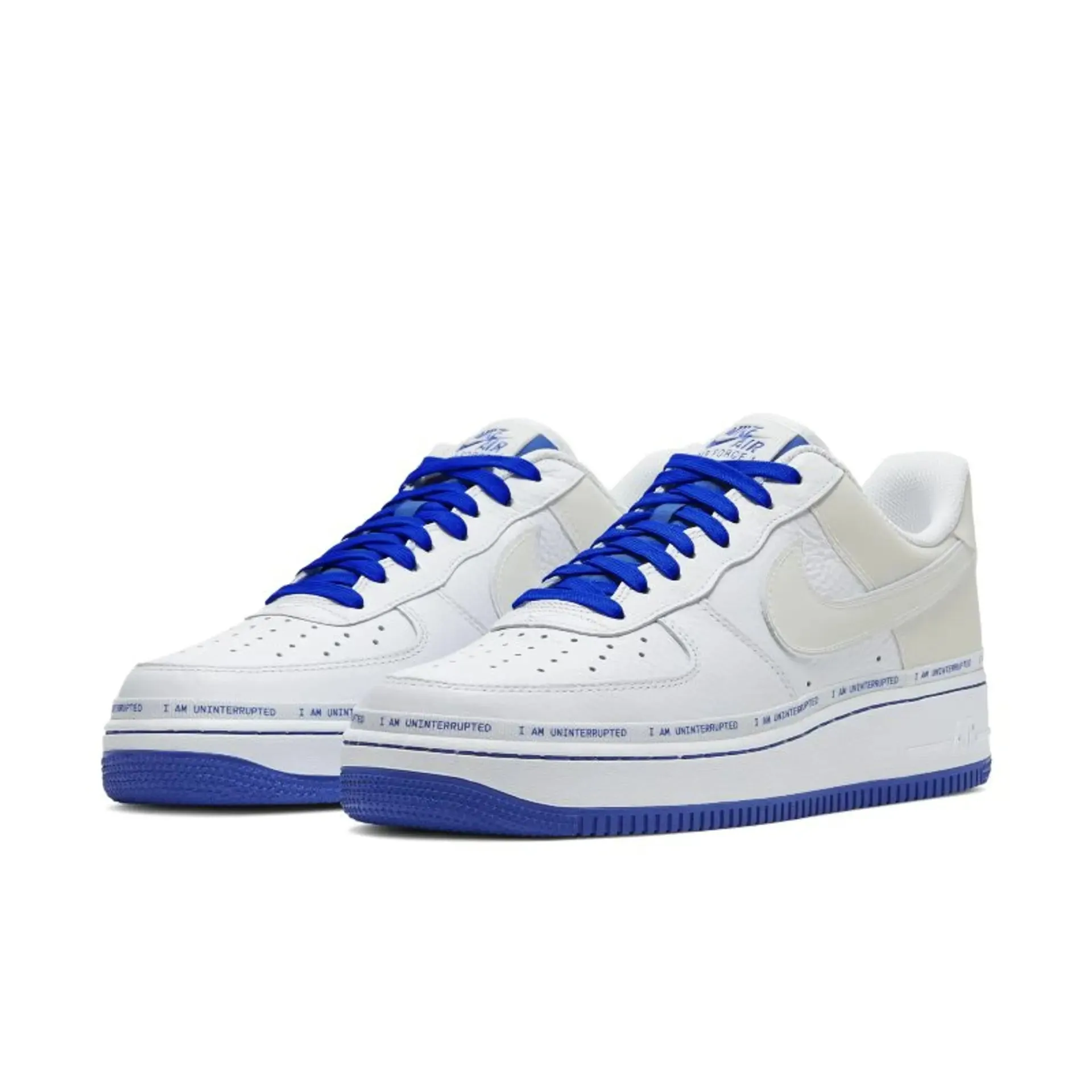 Nike Air Force 1 '07 QS More Than Shock-absorbent look
