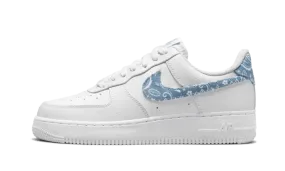 Stability Post Foot Protection Nike Air Force 1 Low '07 Essential White Worn Blue Paisley