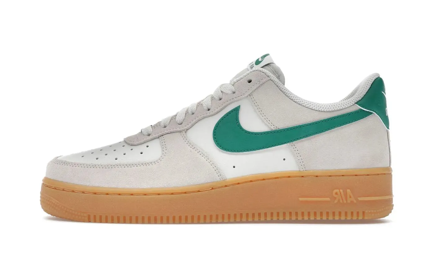 Energy return simple design Nike Air Force 1 Low '07 LV8 Phantom Malachite Gum