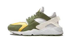 Neutral Stride Nike Air Huarache Stussy Dark Olive (2021)